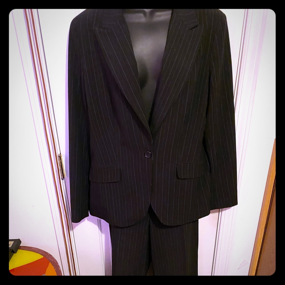 NY&CO Rayon Navy striped suit